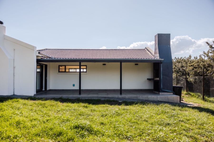 1 Bedroom Property for Sale in Charlo Eastern Cape